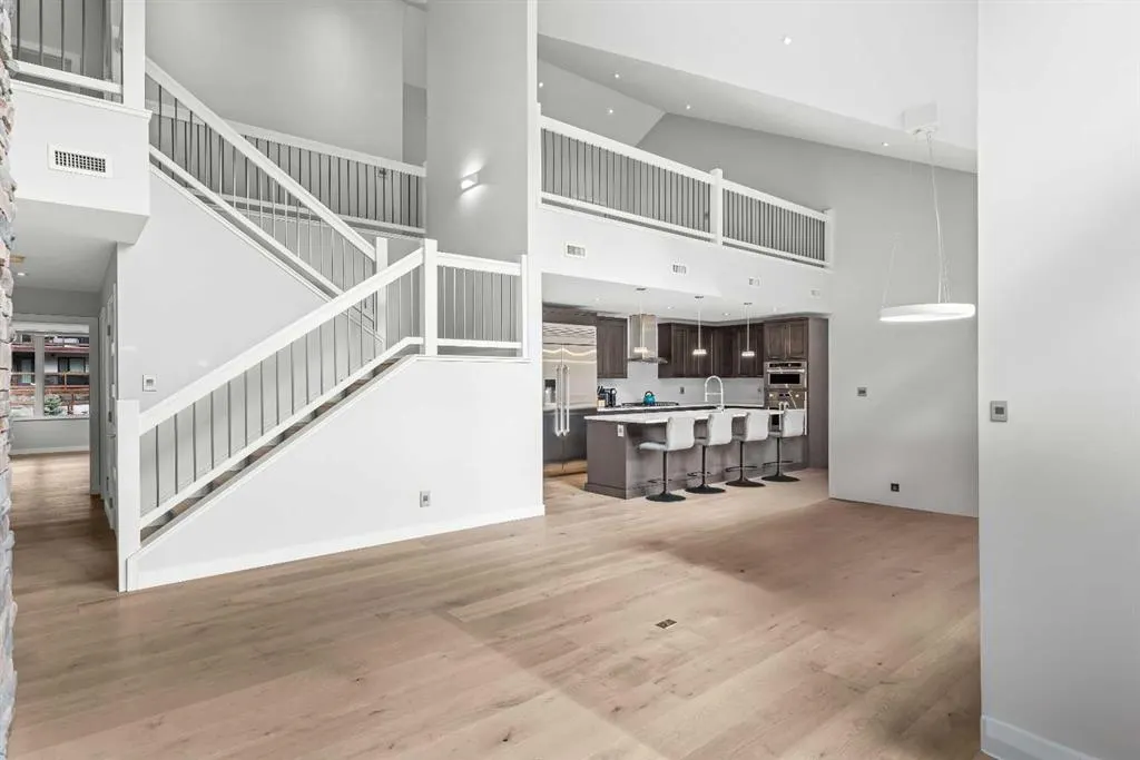 105 Stewart Creek Rise SW, #204