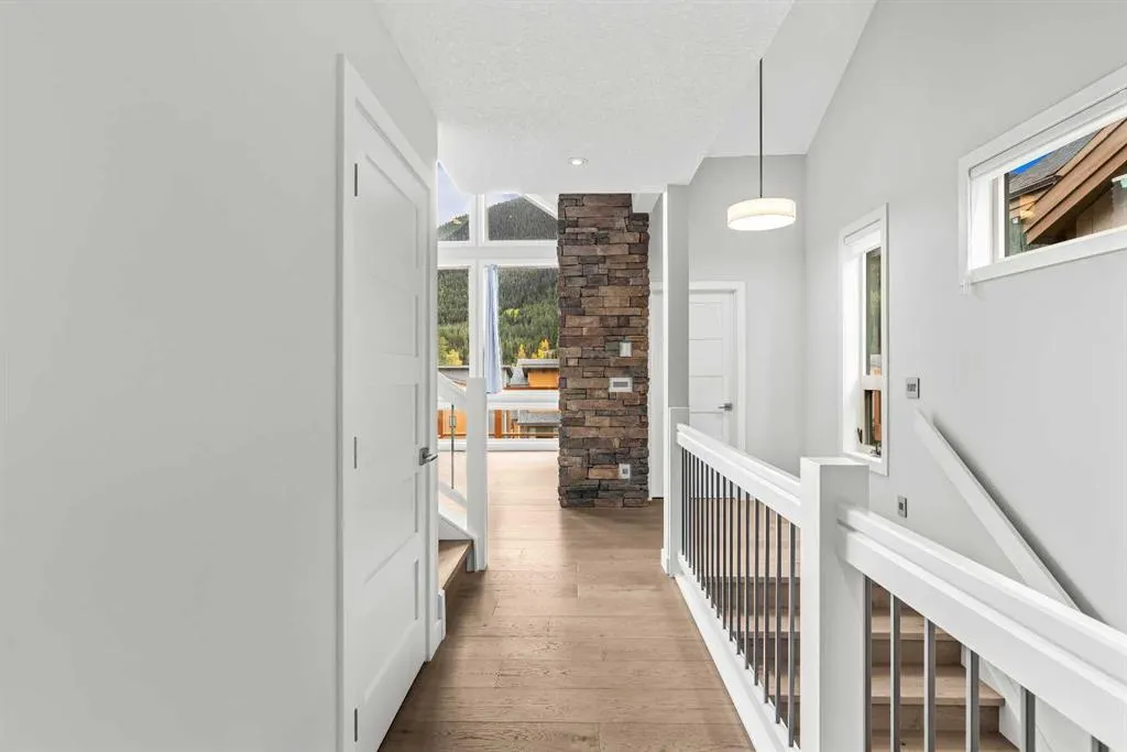 105 Stewart Creek Rise SW, #204