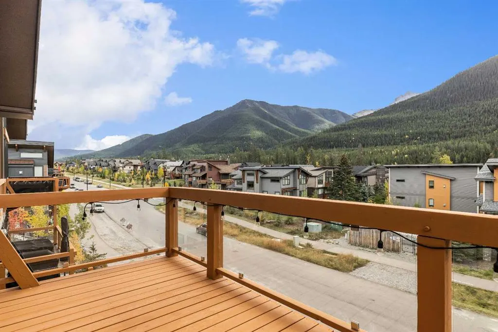 105 Stewart Creek Rise SW, #204