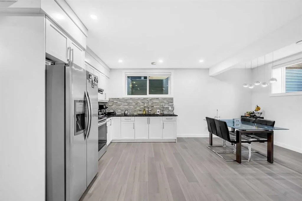 134 Corner Meadows Common NE