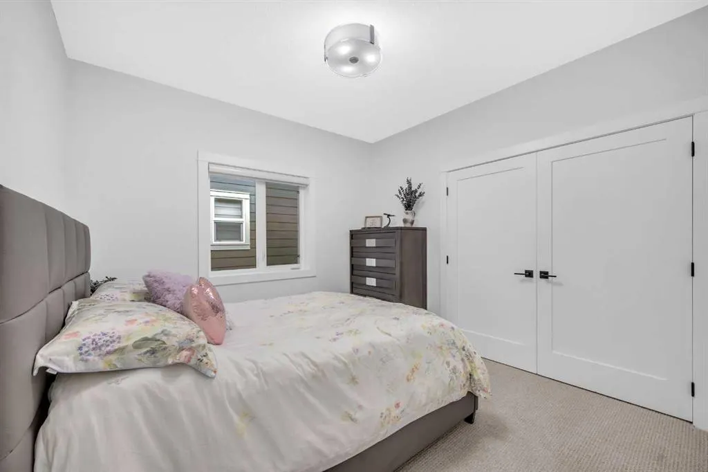 134 Corner Meadows Common NE