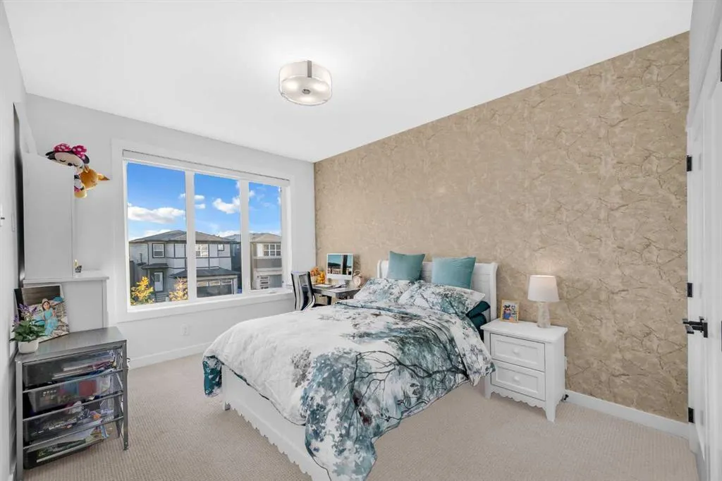 134 Corner Meadows Common NE