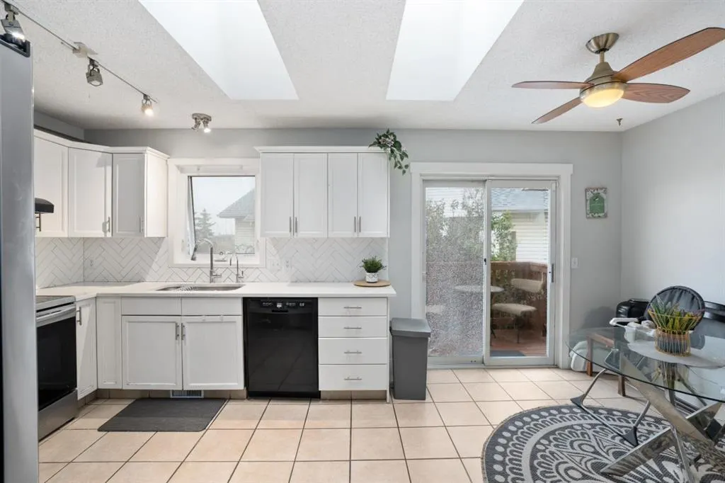 169 Coral Sands Terrace NE