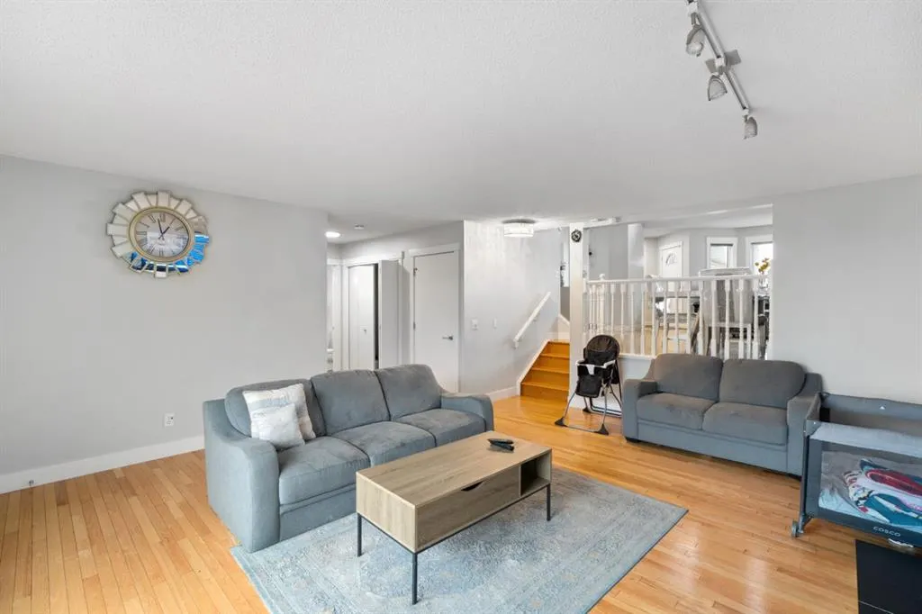169 Coral Sands Terrace NE