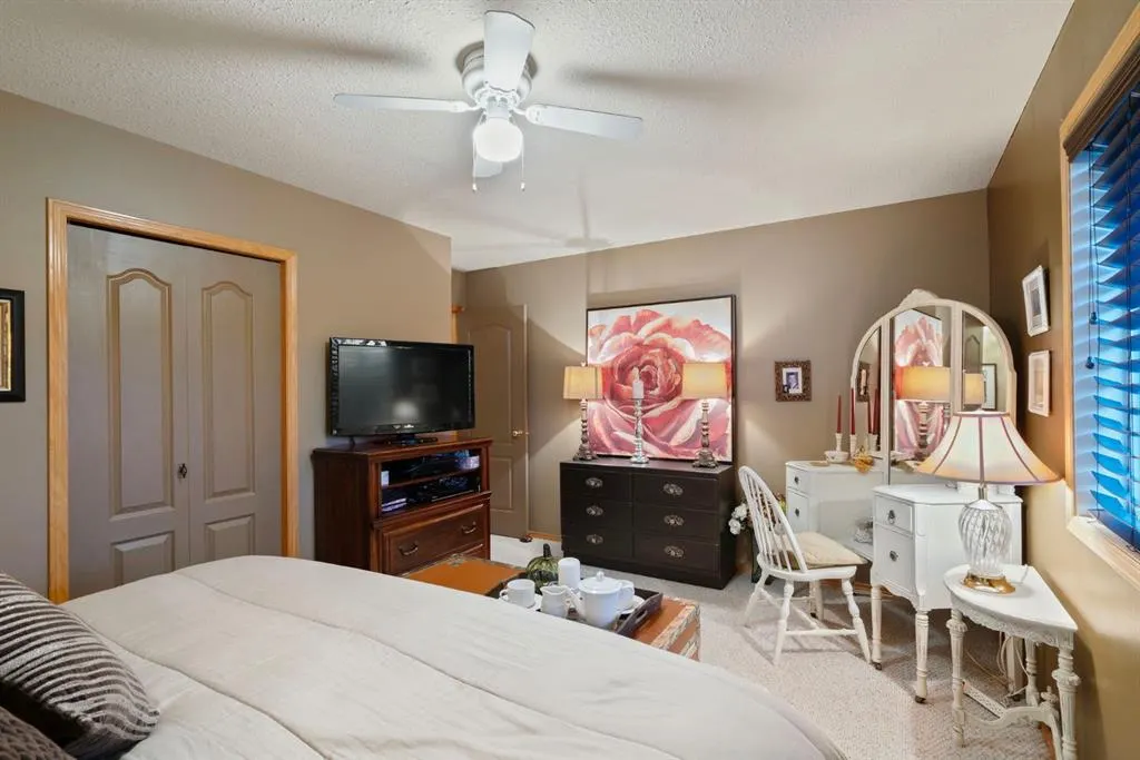 146114 288 Street W