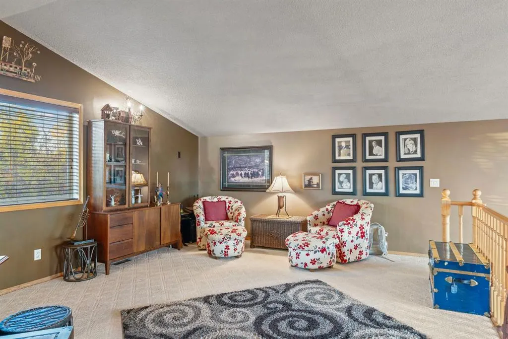146114 288 Street W