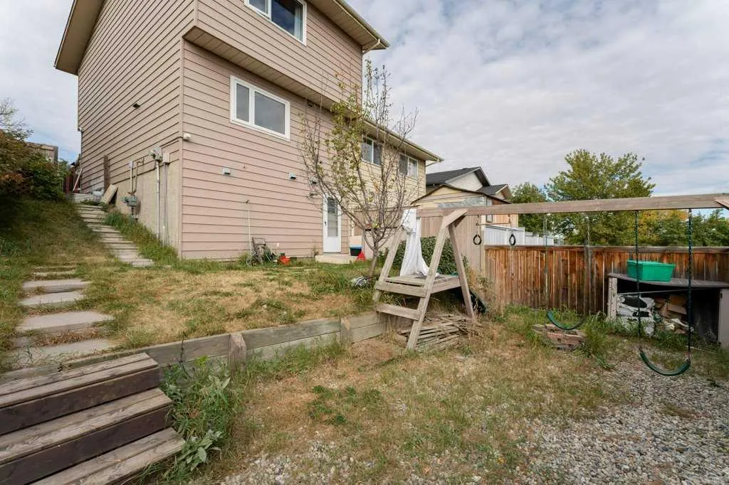 14 Macewan Park Road NW