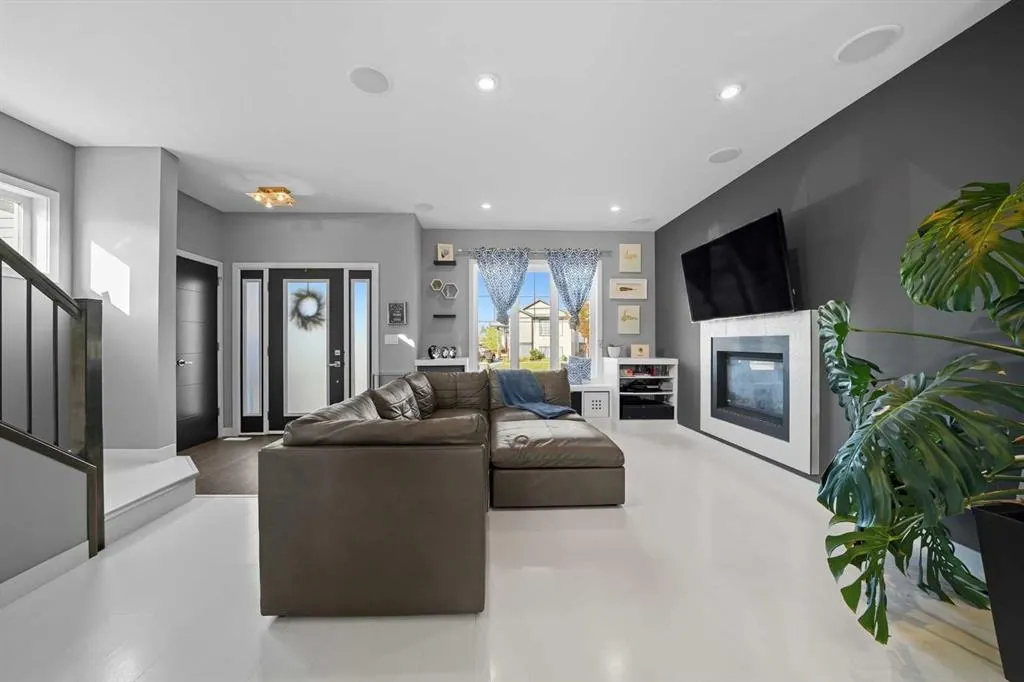 709 Cypress Lane