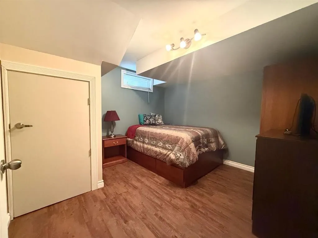144 Beaconwood Place