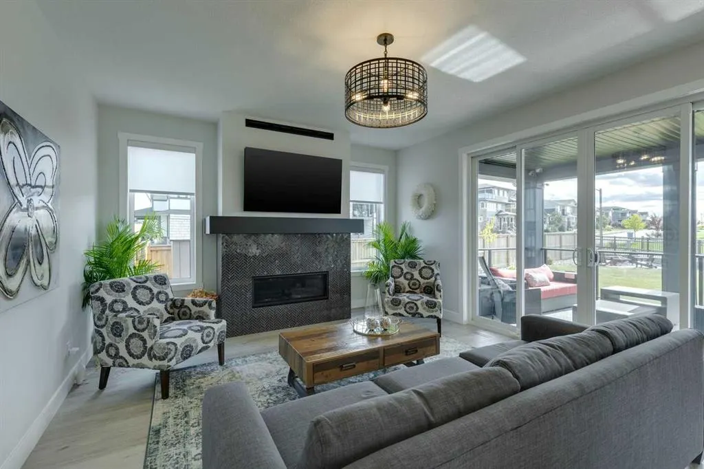 33 Paintbrush Park
