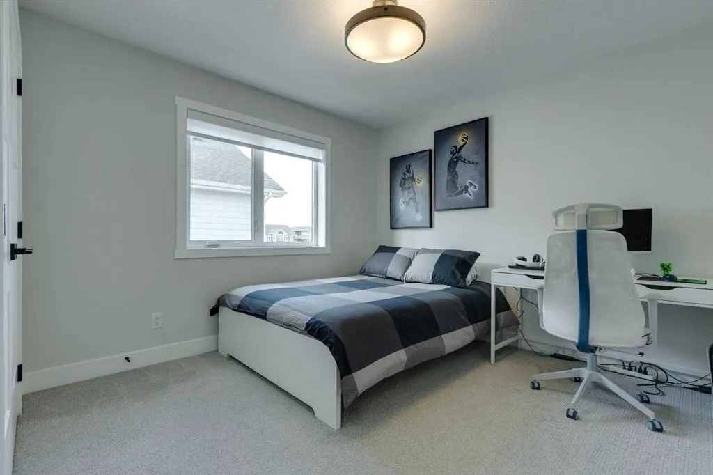 33 Paintbrush Park
