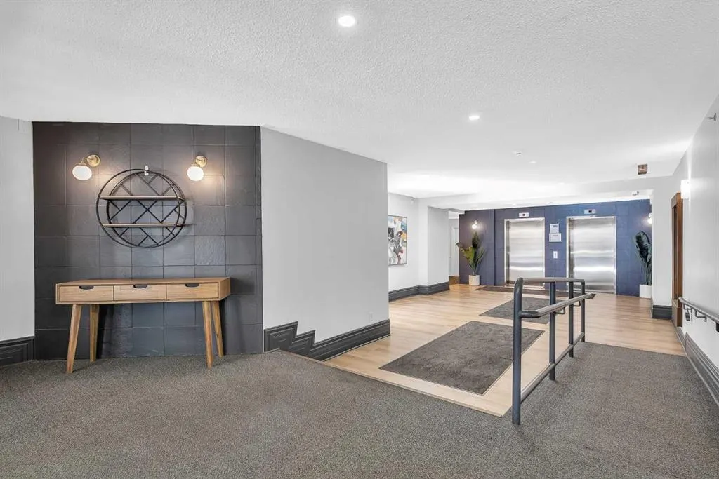 126 14 Avenue SW, #208