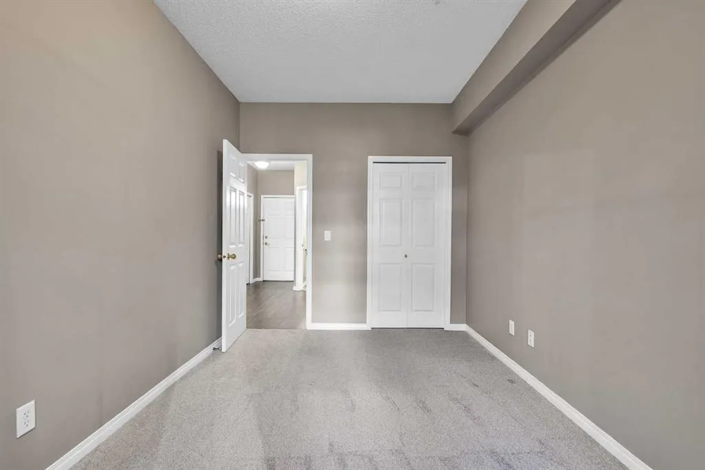 126 14 Avenue SW, #208