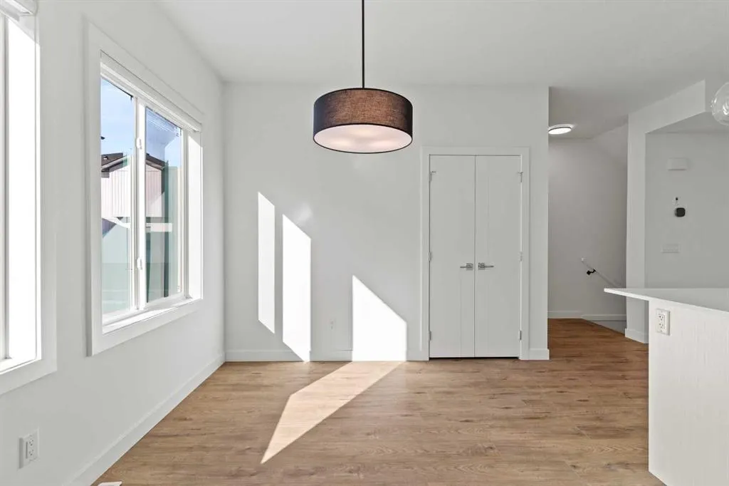 280 Chelsea Road, #2002