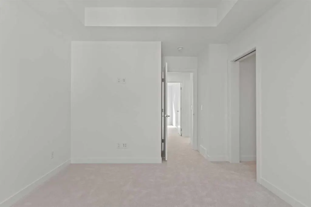 280 Chelsea Road, #2002