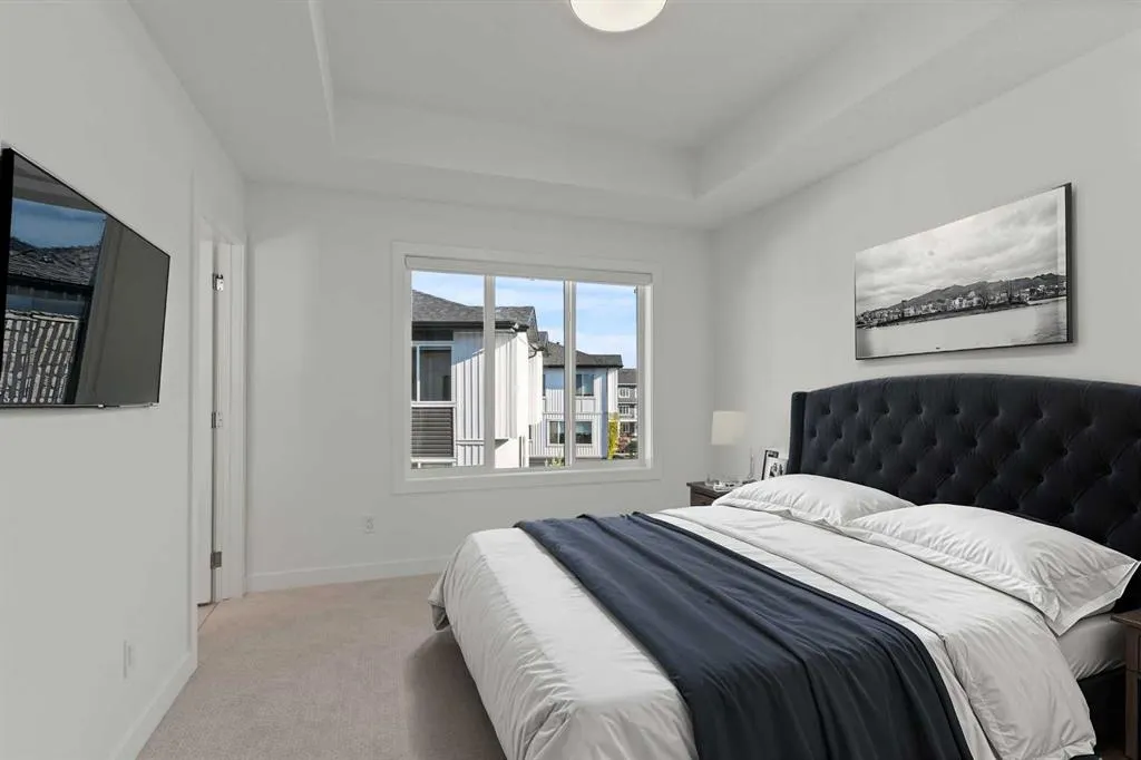 280 Chelsea Road, #2002