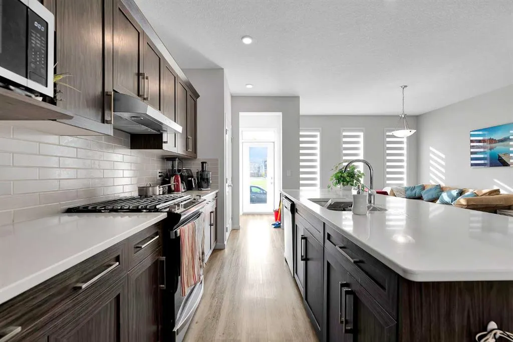 103 Dawson Harbour Hill