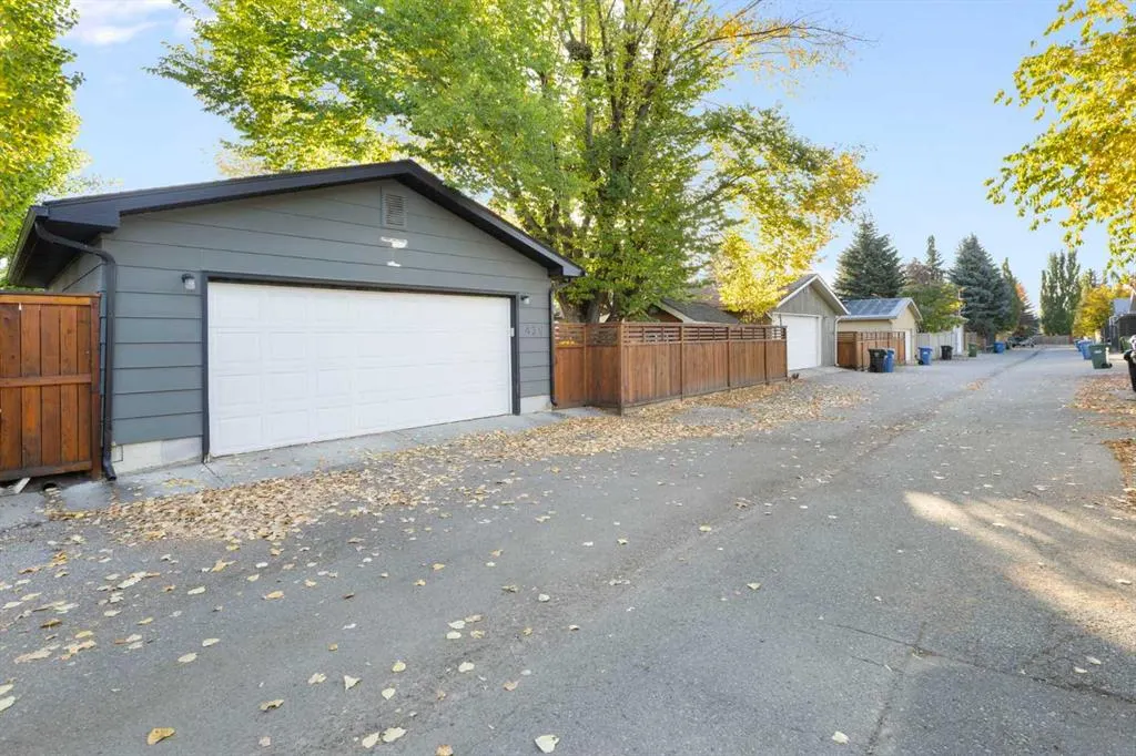 439 Parkridge Crescent SE