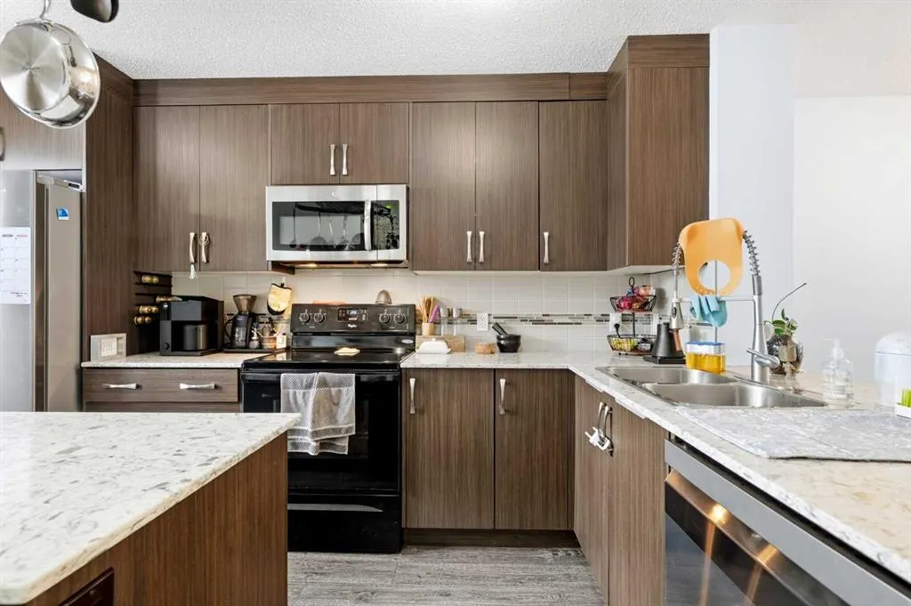 42 Auburn Bay Link SE