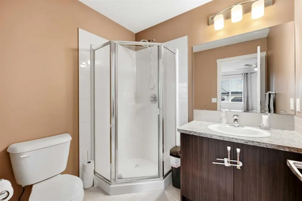 42 Auburn Bay Link SE