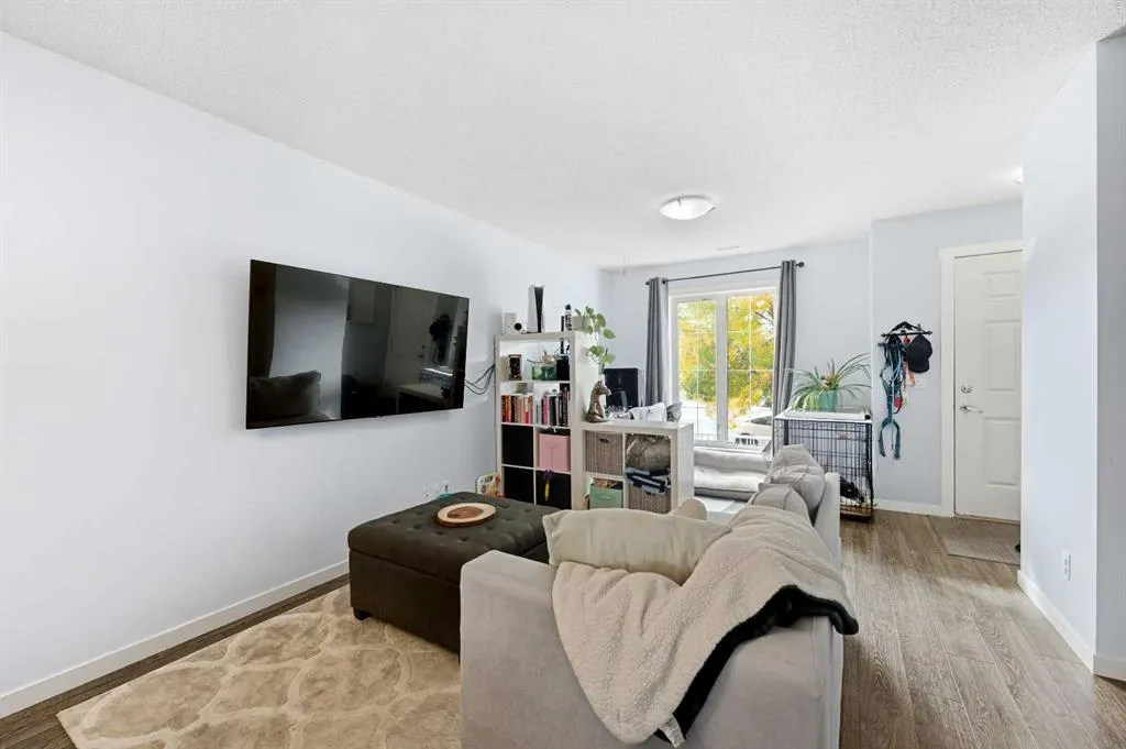 42 Auburn Bay Link SE