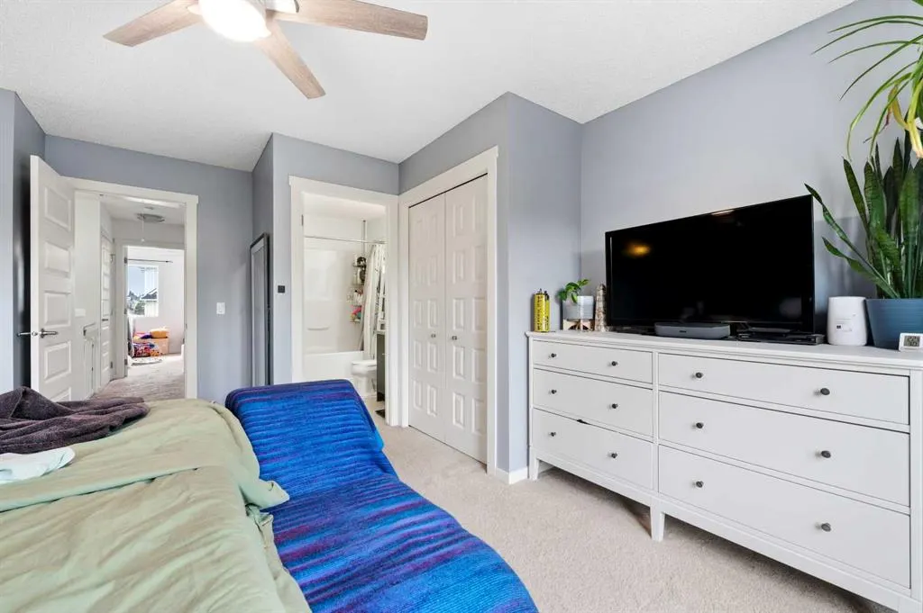 42 Auburn Bay Link SE