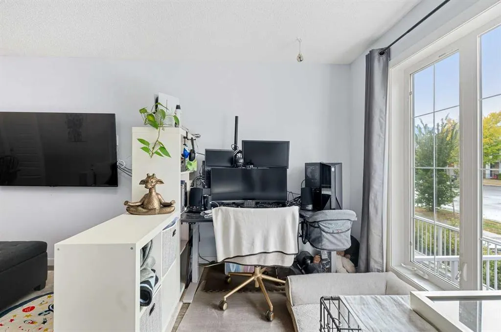 42 Auburn Bay Link SE
