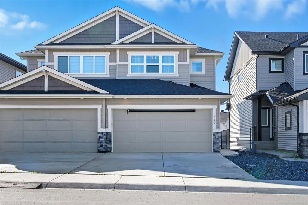 220 Heritage Heights