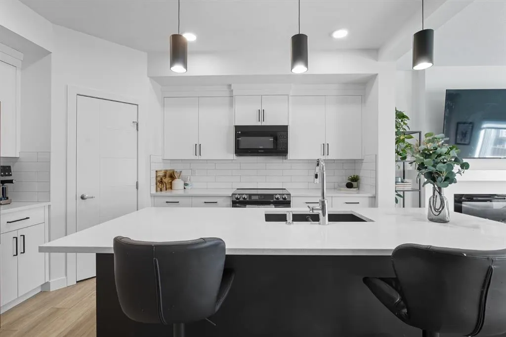220 Heritage Heights