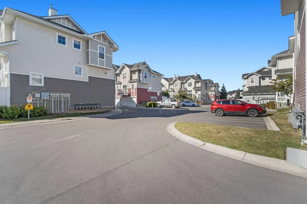 3305 New Brighton Gardens SE