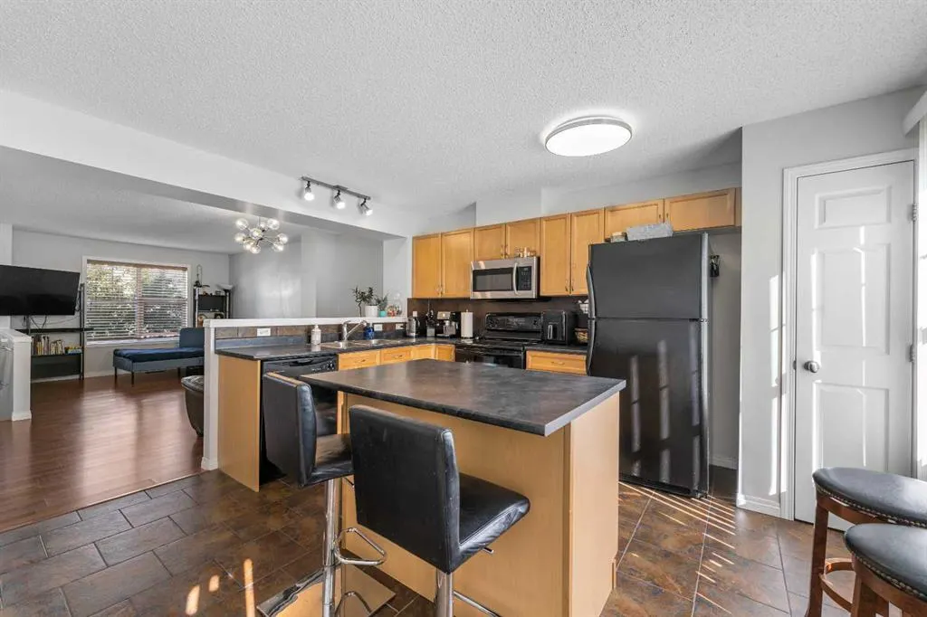 3305 New Brighton Gardens SE