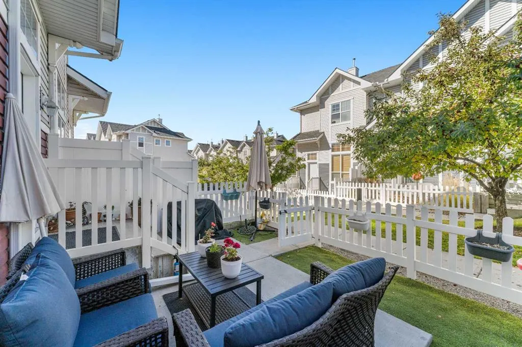 3305 New Brighton Gardens SE