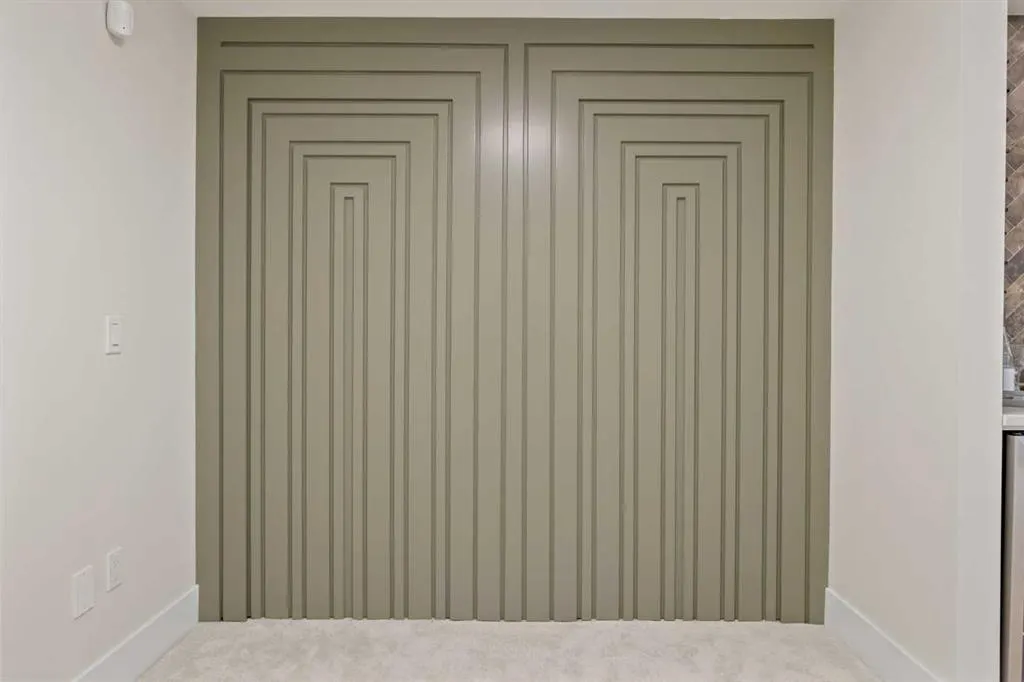 12 Vardana Place NW