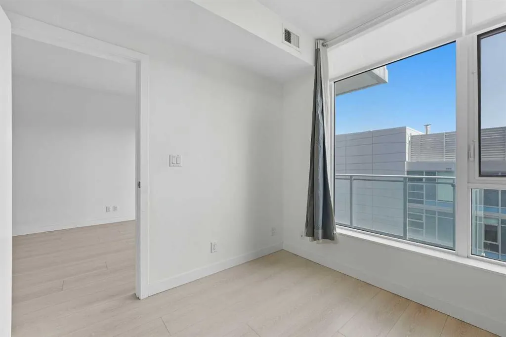 108 Waterfront Court SW, #1007