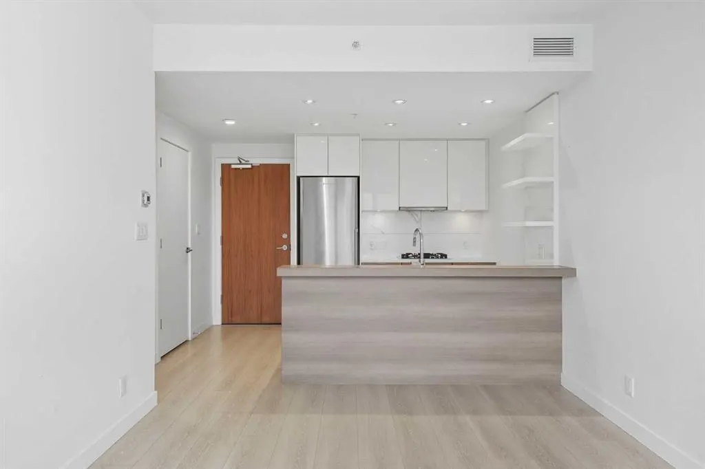 108 Waterfront Court SW, #1007