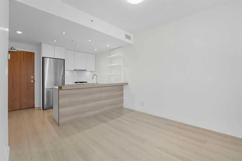 108 Waterfront Court SW, #1007