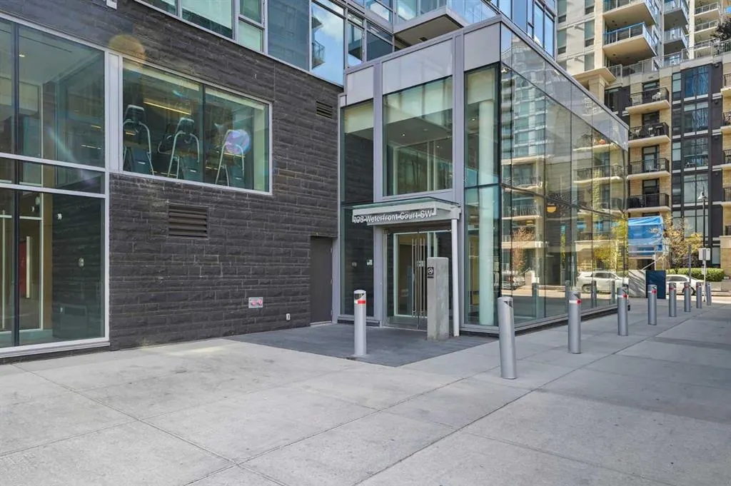 108 Waterfront Court SW, #1007