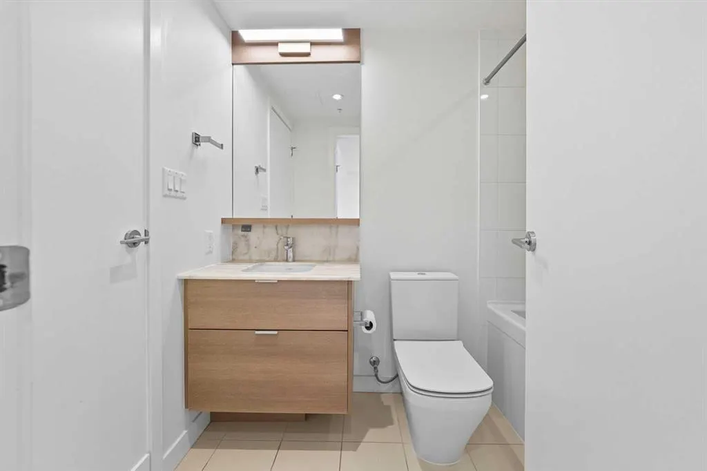 108 Waterfront Court SW, #1007