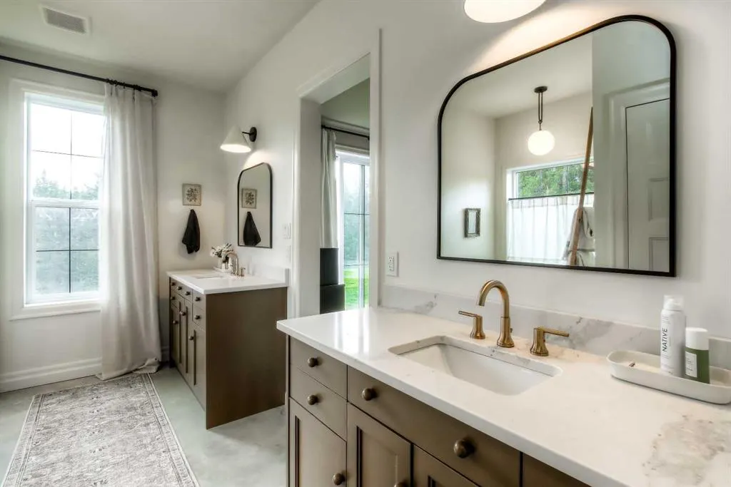 29327 Range Road 52, #11