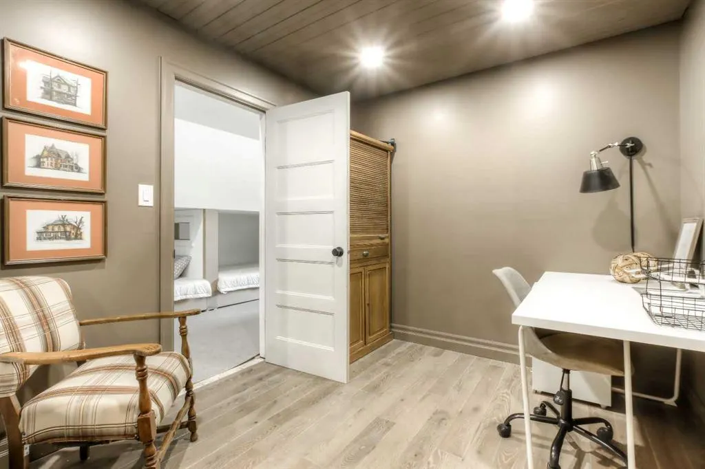 29327 Range Road 52, #11