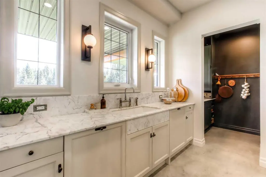 29327 Range Road 52, #11