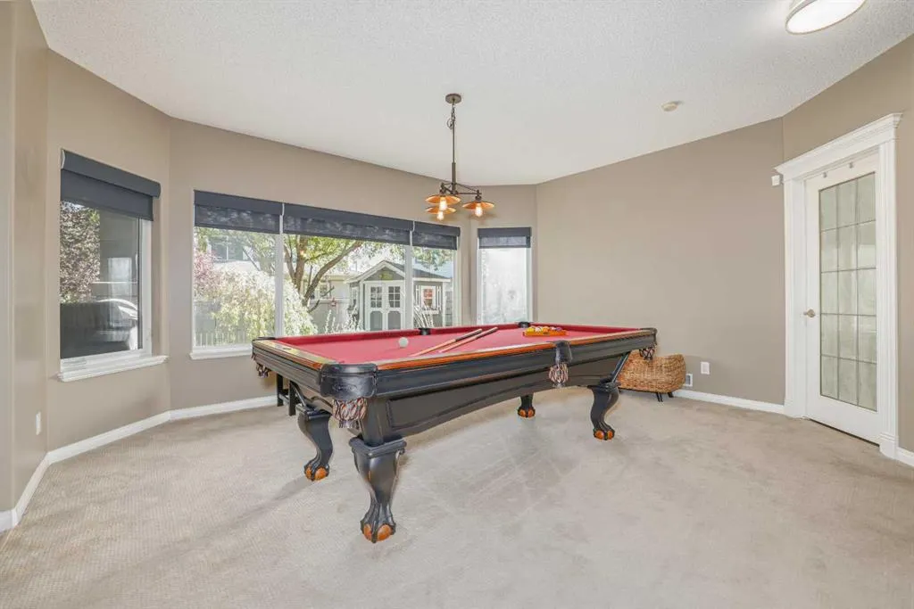 108 Mt Alberta View SE