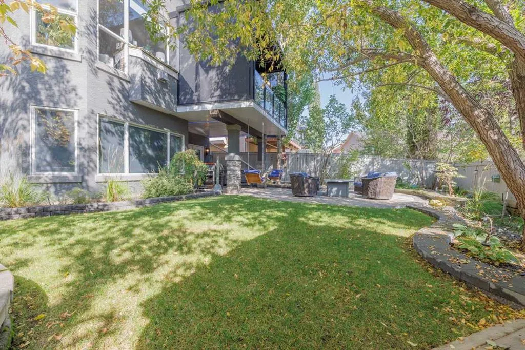 108 Mt Alberta View SE