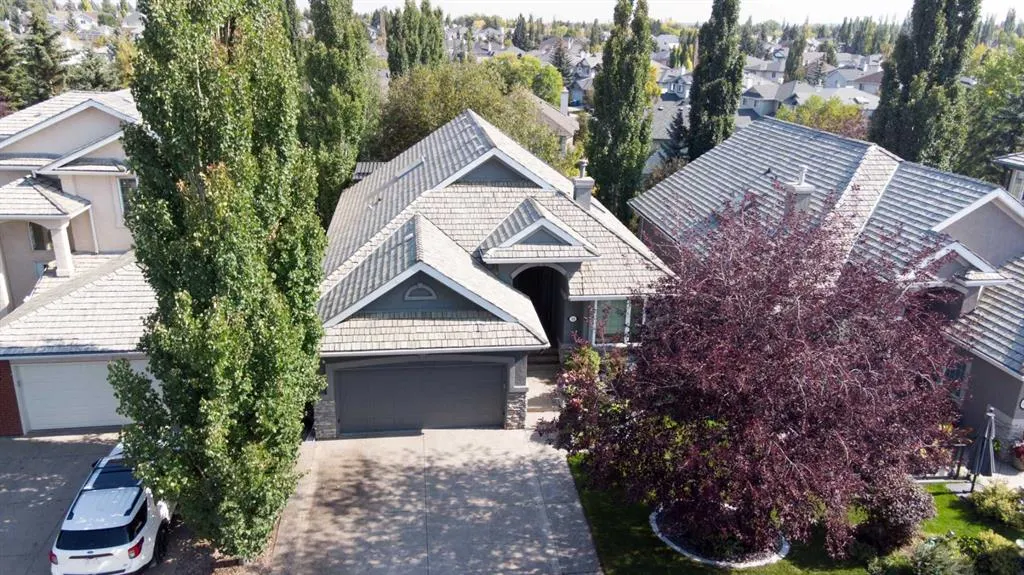 108 Mt Alberta View SE