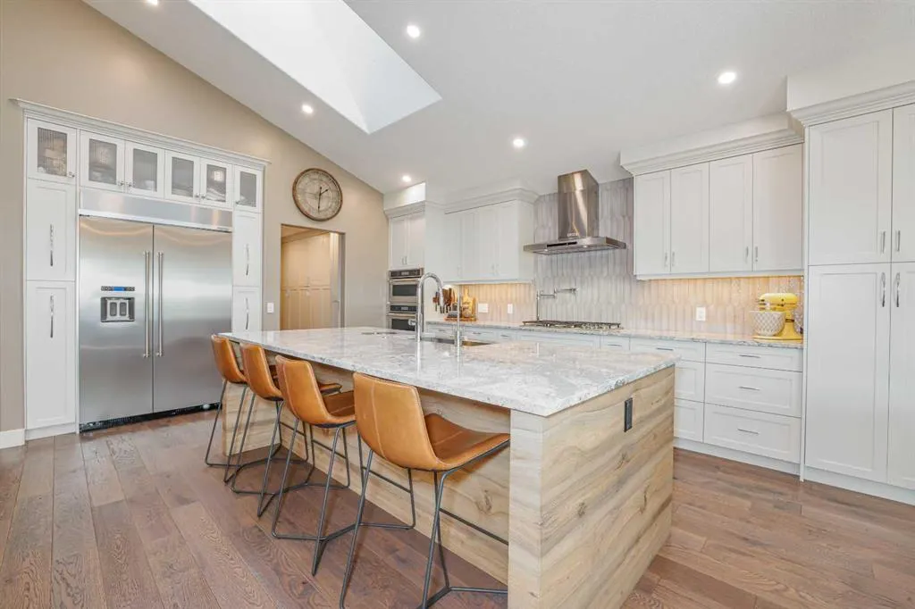 108 Mt Alberta View SE