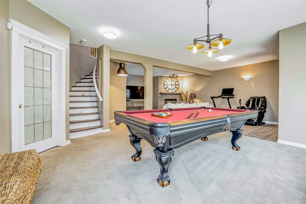 108 Mt Alberta View SE