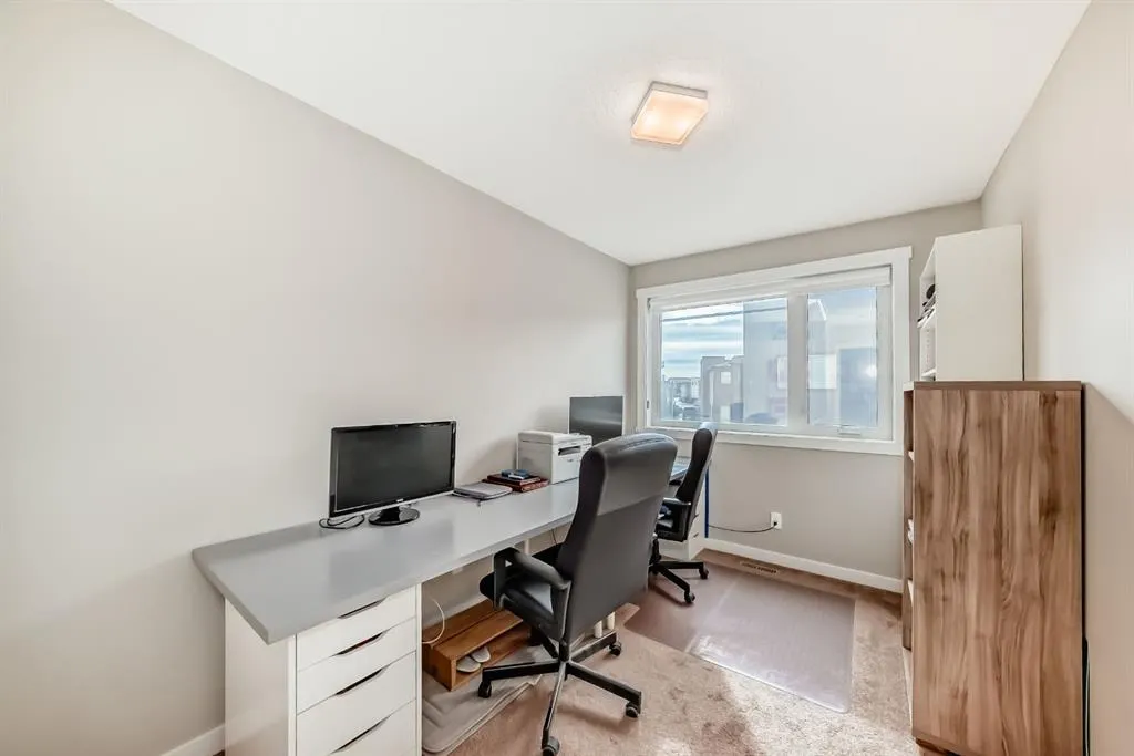 218 Sherwood Square NW, #802