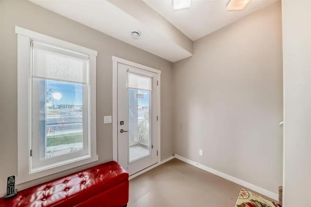 218 Sherwood Square NW, #802