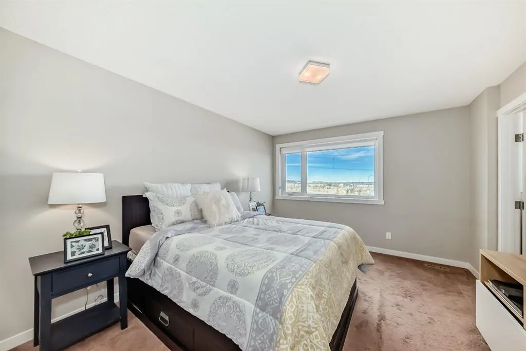 218 Sherwood Square NW, #802