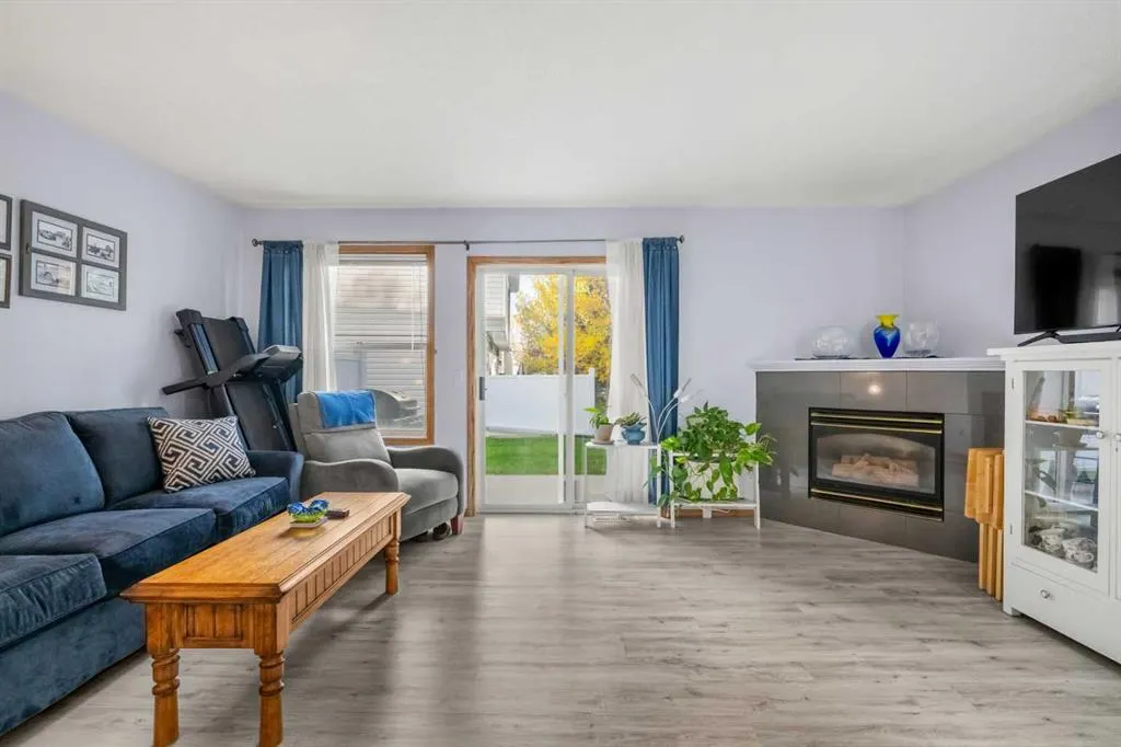 147 Somervale Park SW